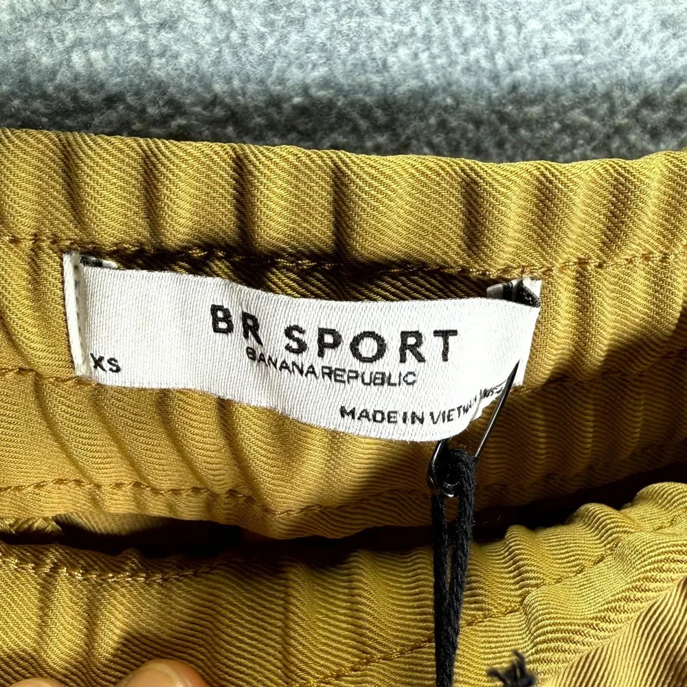 Banana Republic BR Sport‎ Cargo Jogger Pants Mens Pastel Yellow XS Stretch